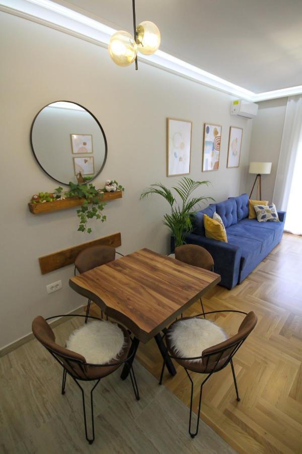 Laki Apartment Тиват Екстериор снимка